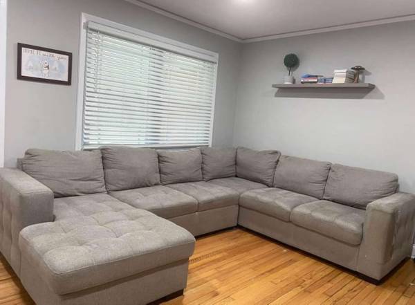 Sectional Sleeper Couch w/Hidden Storage 1
