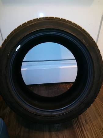 Tire 235/45r17 1