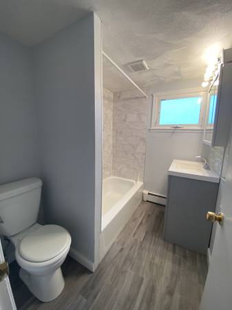 $2,000 / 1br - East Boston 1 Habitación/1 Baño | Mascotas negociables | Cerca de la estación del aeropuerto (East Boston)63614178516609123