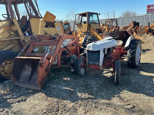 Ford 8N without loader 1