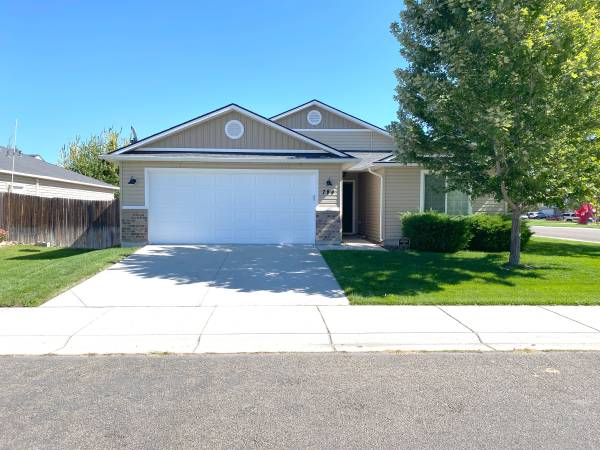 $2,200 / 4br - 784 Jarbidge Ave. Middleton (Middleton)63981528908547120