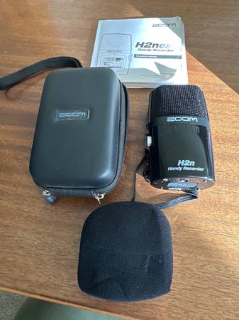 Zoom H2n Handy Recorder 1