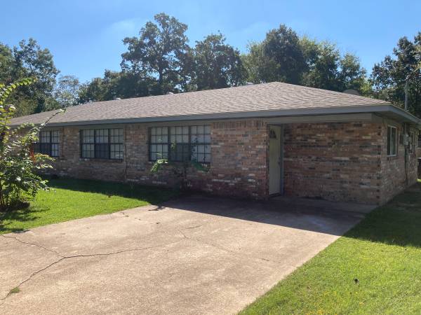 $1,095 / 3br - 1200ft2 - Very Nice!!! 3 Bedroom 2 Bathroom Duplex In Tyler (Tyler)64037559553027121