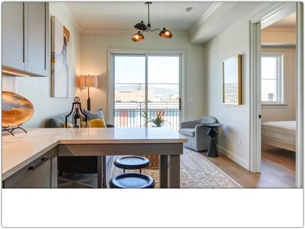 $3,230 / 2br - 750ft2 - For an easy commute by bus, come home to Le Noble (Los Angeles)63876485324547120