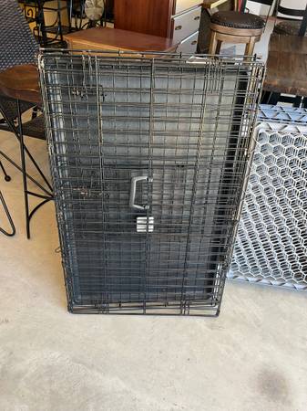 24” Pet Crate 1