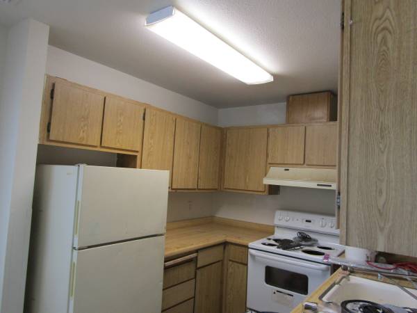 $1,400 / 2br - 725ft2 - Two Bed/one bath 250-6 (Sacramento)64043838975873122
