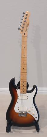 Vintage Squier Bullet 1983-1984 (Japan Made) Electric Guitar w/case 1