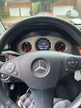 2012 Mercedes-BENZ GLK - $2,000 (Lorton)63616513517569127