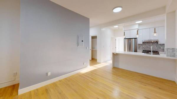 $6,295 / 3br - 823ft2 - 1635 Gough Street Owner LP - 201 (lower pac hts)64023722311938121