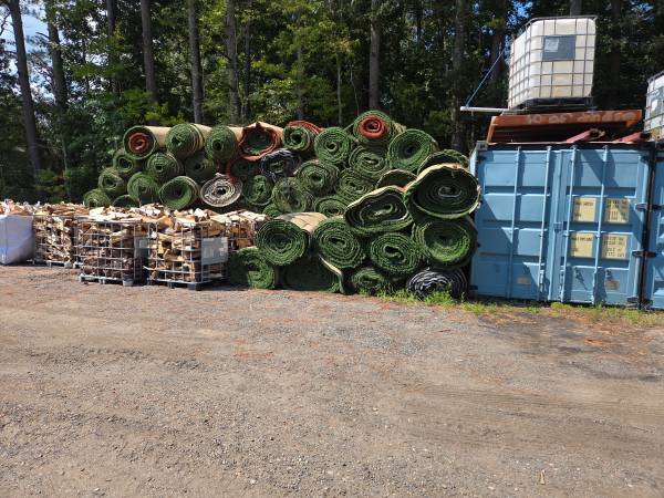 Clearance!! Used Artifical Turf Heavy duty 7'by 50' Less Then $.32 sq 1