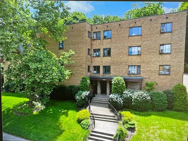 Great CMU/PIT/Chatham Area Apartment 1