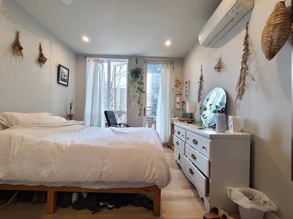 $3,900 / 2hab - ¡ENORME Y IMPRESIONANTE DE 2 HABITACIONES EN CLINTON HILL! ¡2 BALCONES + PATIO! (Brooklyn)63862609197953122