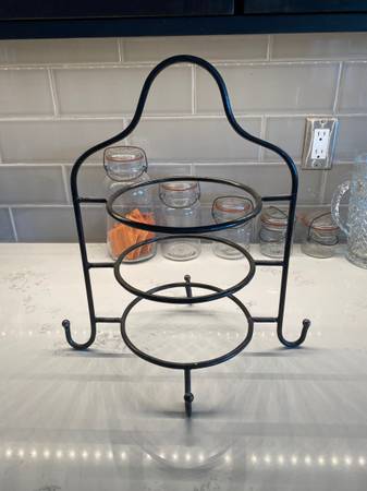 Vintage 3 Tier Pie Rack 1