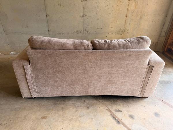 Comfortable Sofa - Good condition 1