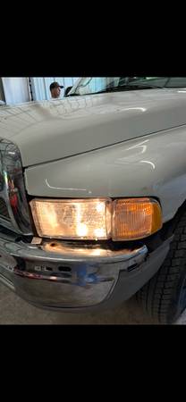 2001 Dodge Ram 3500 4x4 transmisión manual - $18,00063479309531651123