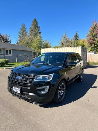 2017 Ford Explorer 4x4 4WD Sport  Wagon . 1