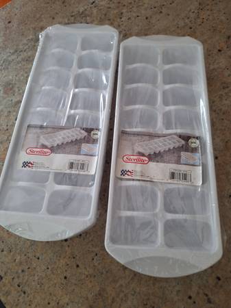Brand New Full Size Ice Cube Trays 1