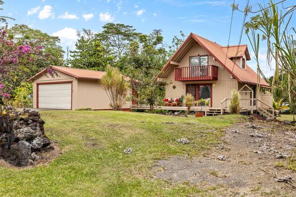$269,900 / 3br - 15077ft2 - Stylish 3BR 3BA Built in 2024 - Pavilion, Lanai, Landscaped and Fenced (Pahoa, Hawaii)63686745483393122