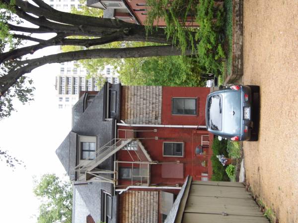 Central West End Treehouse 1