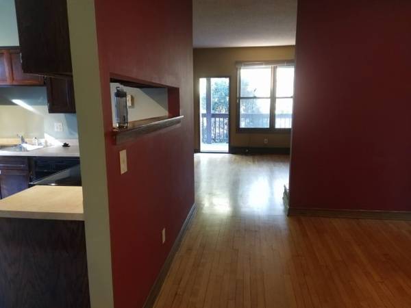 $1,855 / 2br - 1250ft2 - Triplex en Crocus/Grand/Ramsey Hill, 2° Piso (St. Paul)63990378562179122