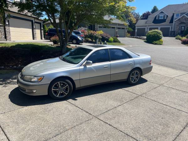 2000 Lexus es300 - $3,500 (Lake tapps)636230789939231227