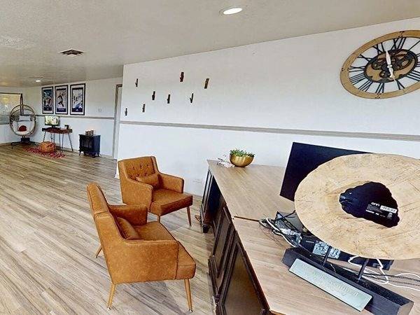$1,499 / 1br - 580ft2 - Scenic Private Dog Park, On-Site Maintenance, 1B/1B (Golden, CO)63973356617474124