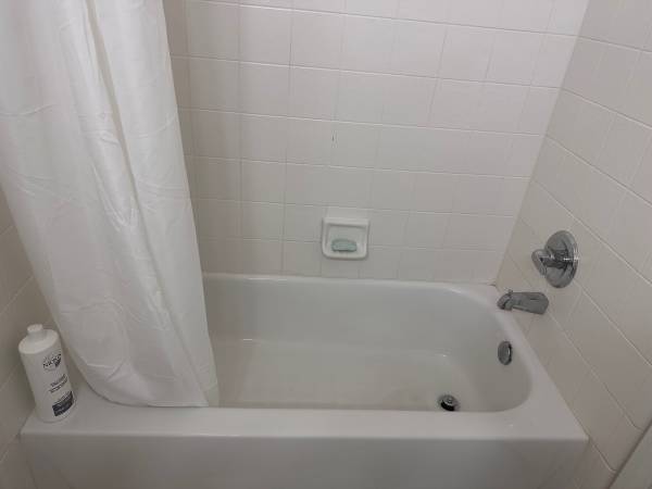 $900 / 1br - 140ft2 - Furnished bedroom with private entrance and own bath in Murphy Texas (Murphy)63796578406147124