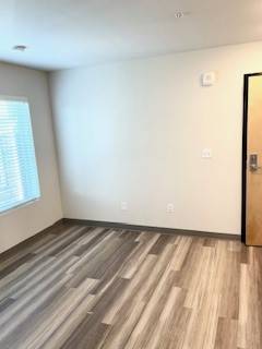 $995 / 187ft2 - 3rd Floor Corner Unit with Lots of Natural Light and AC! (Moreland-Sellwood)63672671280001124