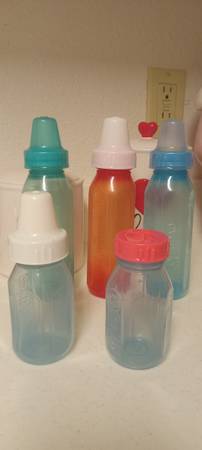 VINTAGE BABY BOTTLES BLUE AND RED 5 TOTAL 1