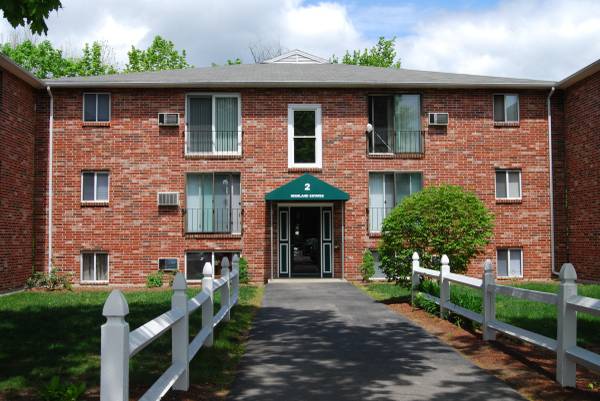 $1,790 / 2br - 716ft2 - ---WOW---2 Bedroom Cat Friendly Apt w/ FREE Heat & Hot Water! (93 West St, Milford)63931657114499121