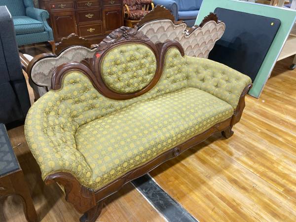 Vintage Sofa 1
