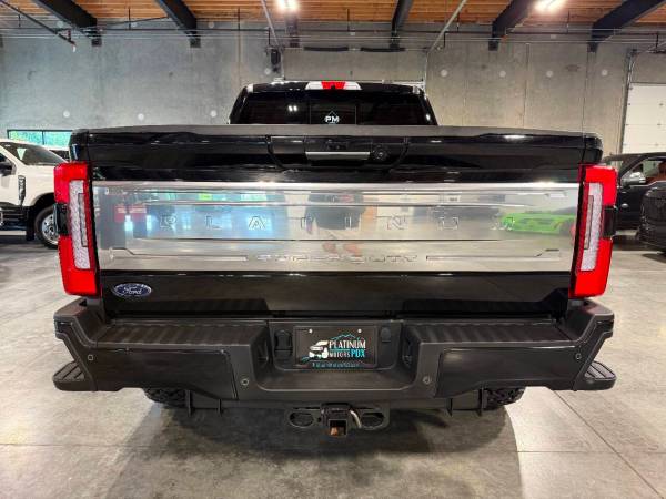 2024 Ford F-350 Super Duty Diésel 4x4 4WD Camión F350 Platinum 4 puertas Cre - $82,900 (Platinum Motors Corp)63438378192385122