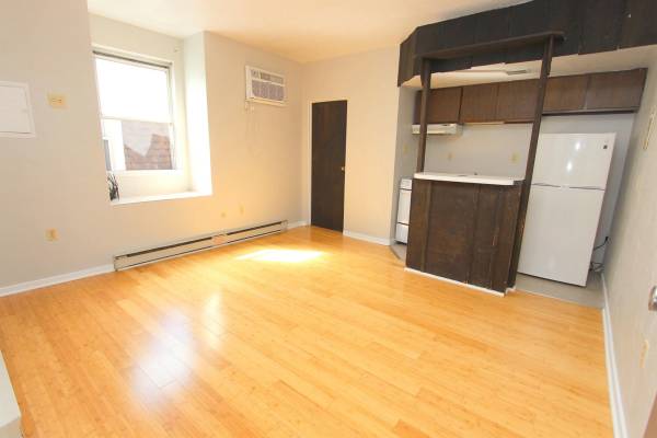 $945 🏡 Shadyside – Cozy Studio at Walnut Commons w/ Bamboo Floors ✨ (Shadyside, Pittsburgh)64013533145987122