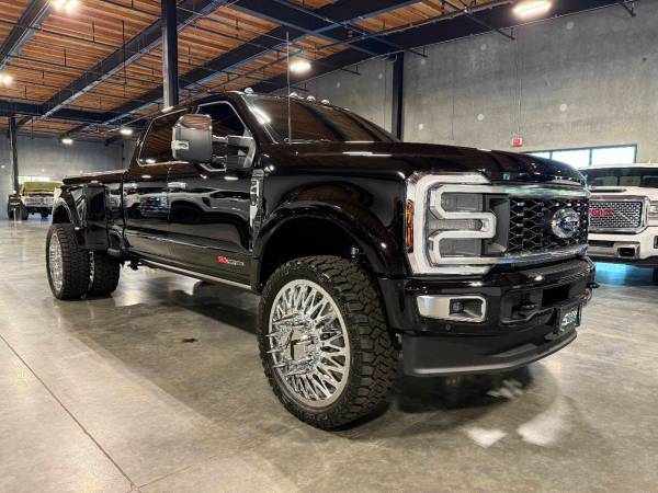 2025 Ford F-450 Super Duty Diesel 4x4 4WD Truck Platinum  4dr Crew Cab - $129,900 (Platinum Motors Corp)63438378261379124