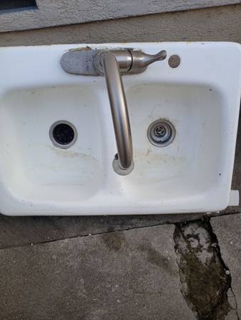 Cast Iron Sink 1