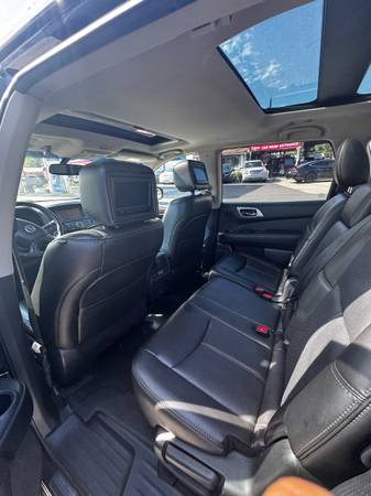 Nissan pathfinder 2014 - $4,200 (Oakland Gardens)63654709650305124