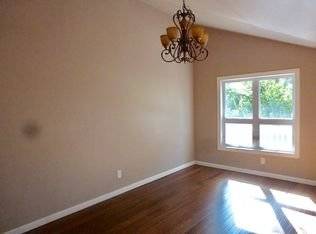 $1,850 / 3br - 3/1 House, Oakley, Large fenced yard. (Asheville)64029207959937122