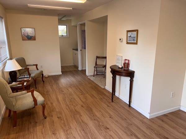 2 Offices and a waiting room in excellent location
$1,200
Fairfield 2 Offices and a waiting room in excellent location
$1,200
Fairfield
