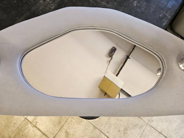 Boat cuddy cabin mirror and swivel lights - $20 (BEAVERTON)63470991345793122