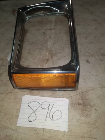1982-1990 S10 Blazer Headlight Bezel Frame 1