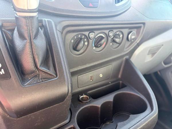 2015 Ford Transit - Photo 8