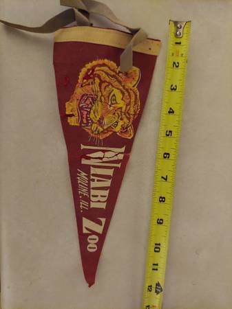 Niabi Zoo pennant 1