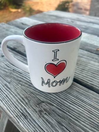 Free I Love Mom Mug 1
