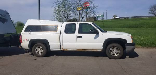 CHEVY SILVERADO 1500 4X4 PICKUP, EXTENDED CAB (with cap)! - $8,999 (Cazenovia, NY)63442723246083123