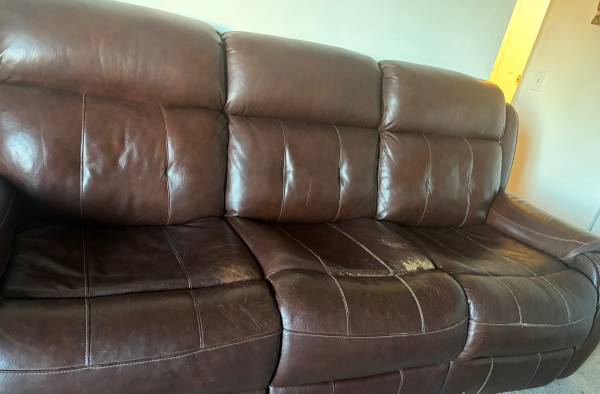 Free Couch 1