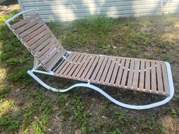 Lounge Pool Chair 1