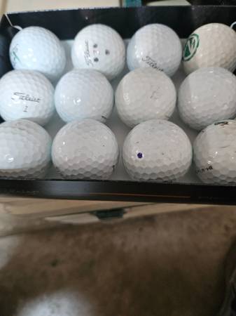 10 Dz used  pro V1 and Pro V1x mixed 1