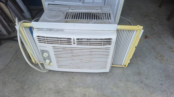 Two fully functional A/C window units 1