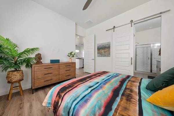 $1,625 / 1br - 764ft2 - Fall in love with our amazing resort-style amenities! (Surprise)64024824794114121
