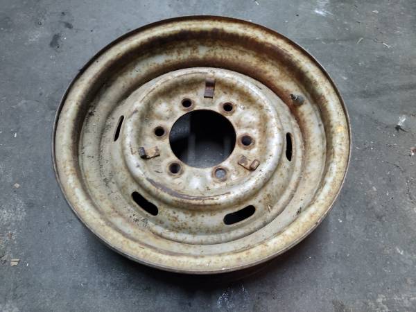 One 6 lug steel 15 inch classic rim. Fits chevy, gmc, nissan, more 1